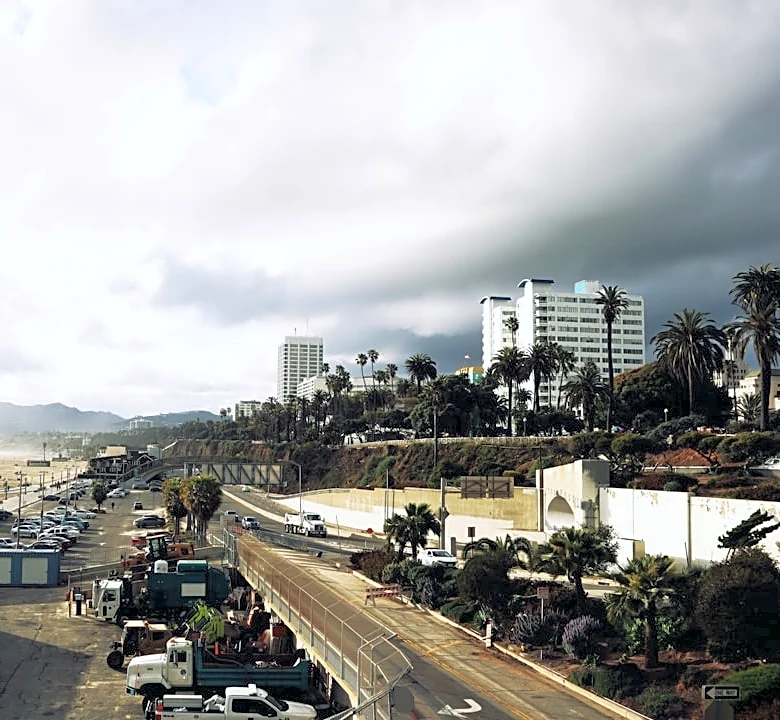 Thunderstorms and Heat Wave Prompt Beach Closures in Los Angeles County
