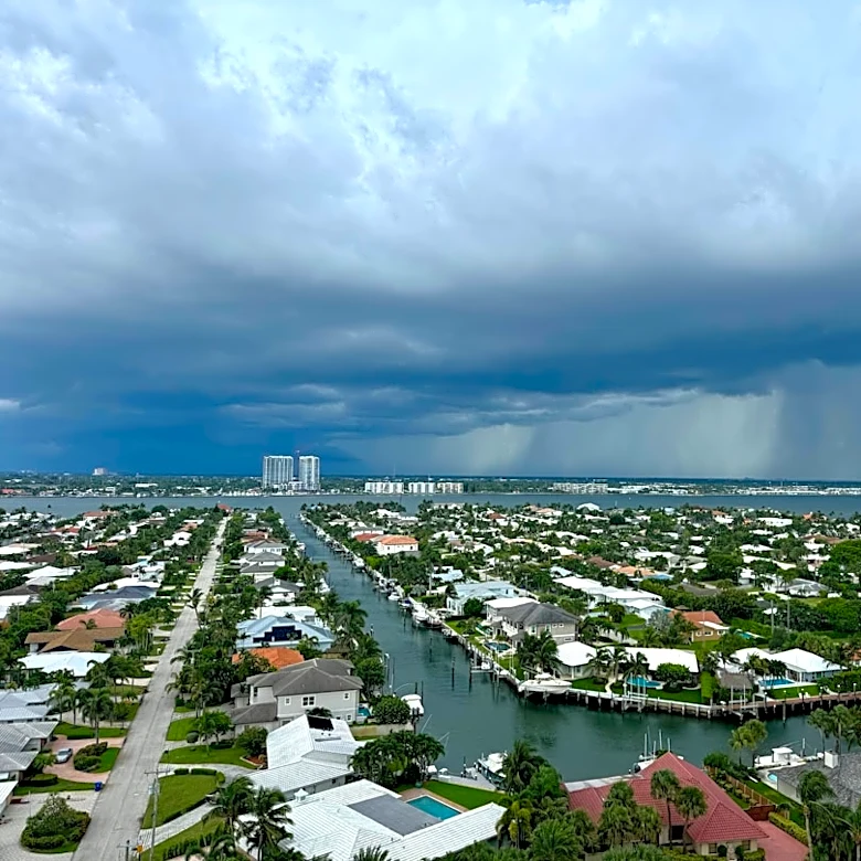 Scattered Storms and Marginal Flash Flood Risk in Florida