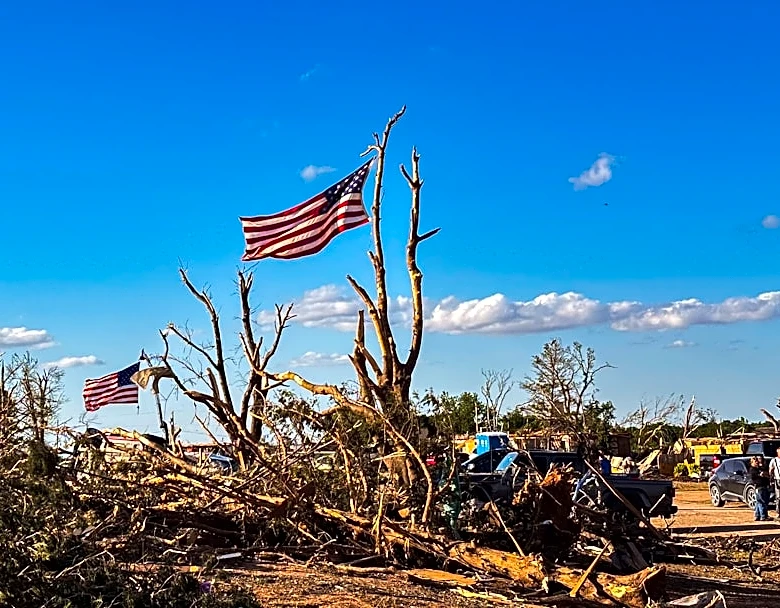 Top 10 Most Dramatic Natural Disasters in U.S. History Caught on Camera