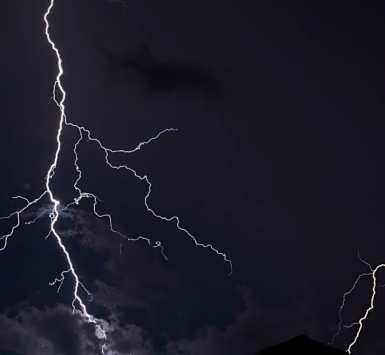 Texas Experiences Over 131,000 Lightning Strikes in Past Week