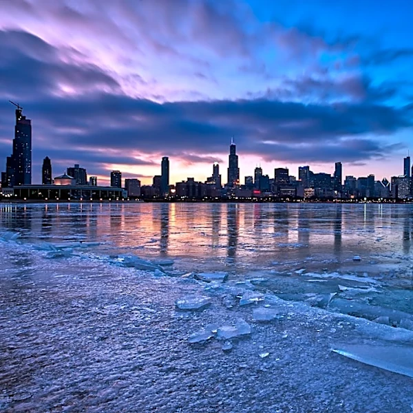 Farmers' Almanac Predicts Moderate Snowfall and Cold Snaps for Chicago Winter