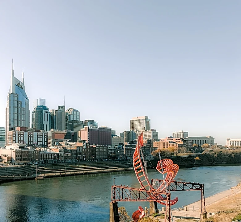 Record-Breaking Heat Lingers Over Nashville, TN
