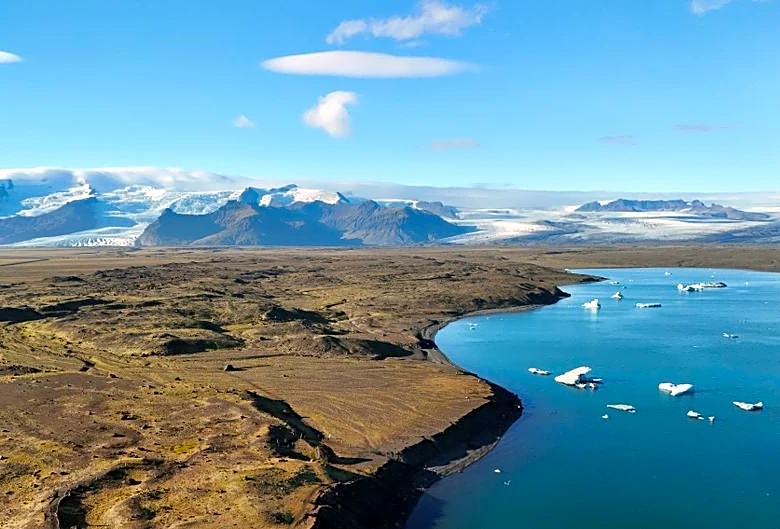 Pair of Strong Earthquakes Shake Iceland Near Glacier