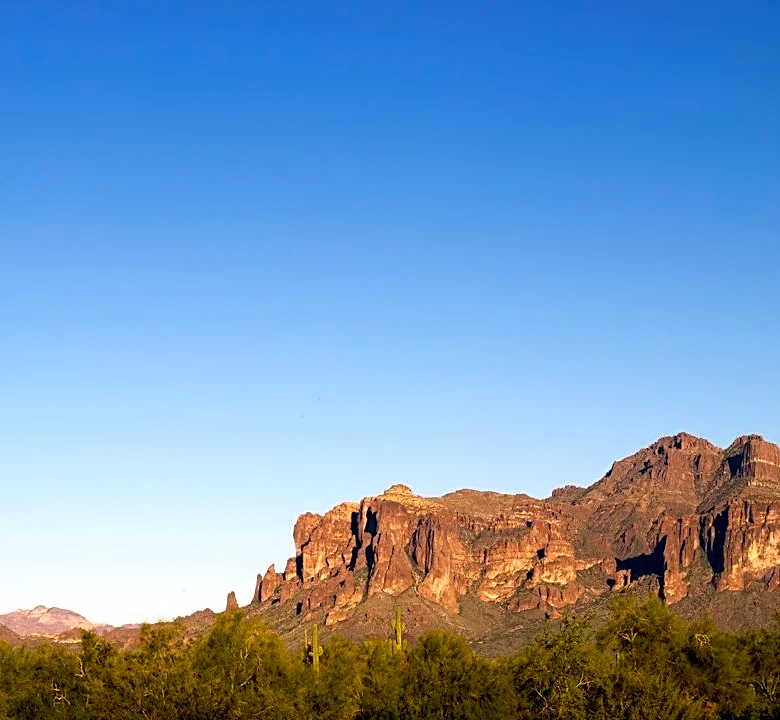 Dry, Sunny Weather Returns to Arizona This Weekend