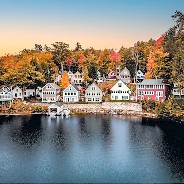 New England Fall Foliage Peaks in September and October