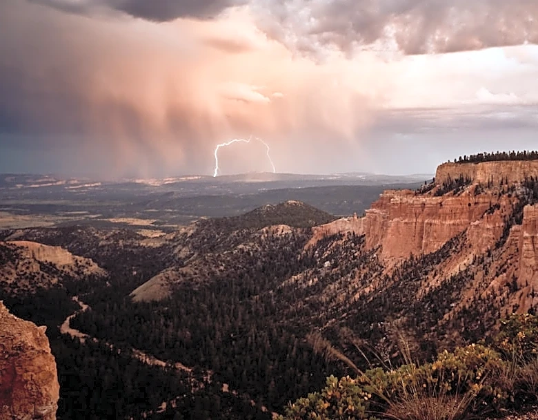 Thunderstorms and Rain Expected Across U.S. Cities