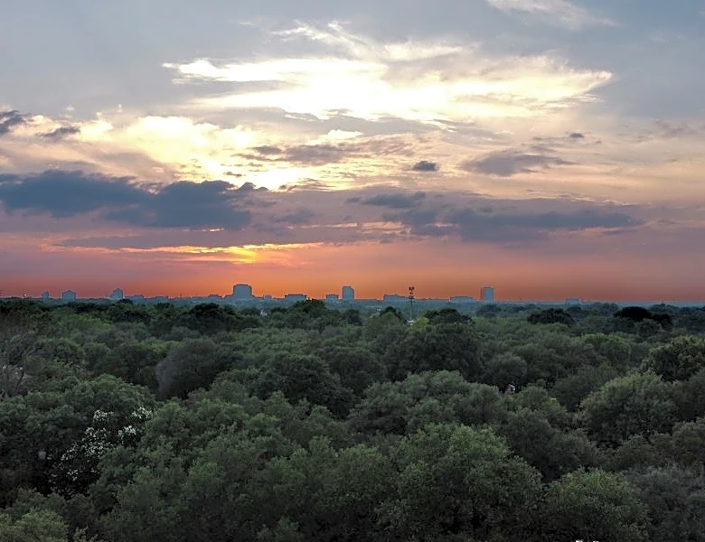 Severe Weather Risk for North Texas with High Temperatures and Storms