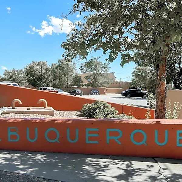 Moderate Air Quality Reported in Albuquerque