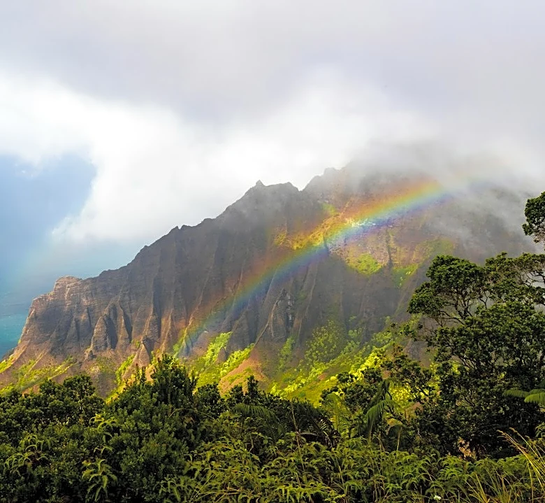 Tropical Storm Nolo Threatens Record Rainfall in Hawaii