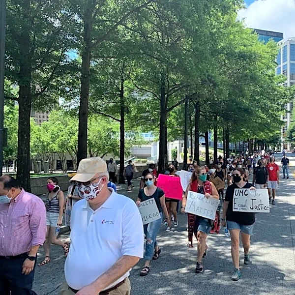 Atlanta Lantern Parade Returns After Weather Delay