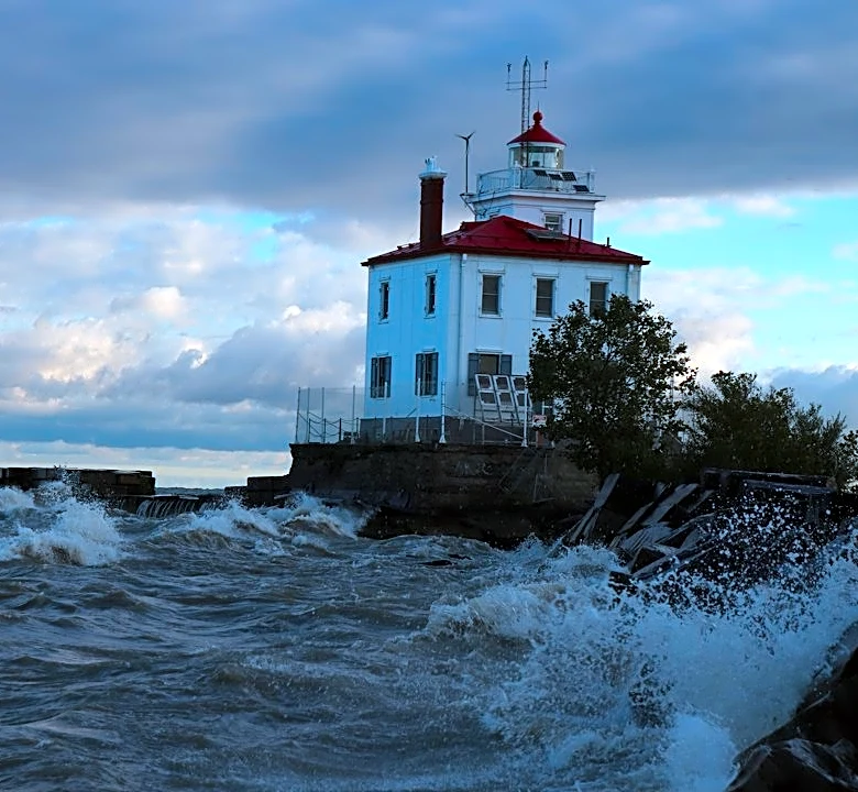 Calm Winds and Low Waves Expected on Lake Erie