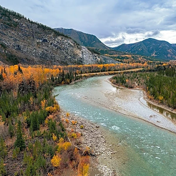 Cold Front Brings Strong Winds to Northern Rockies