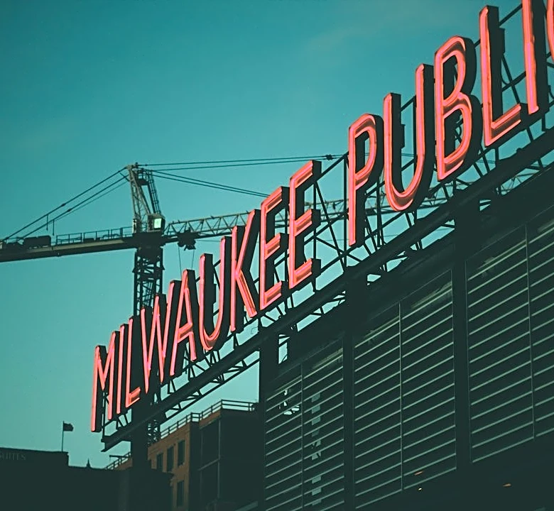 Mild Week Ahead for Milwaukee with Rain Midweek