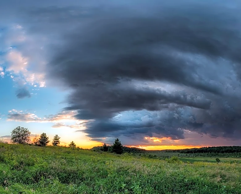 Warmer Falls Extend Wisconsin Tornado Risk