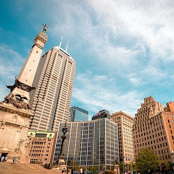 Sunny Skies and Warm Temps Continue in Indianapolis
