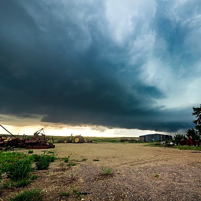 Tornado Outbreak Strikes Kansas, Causes Flooding