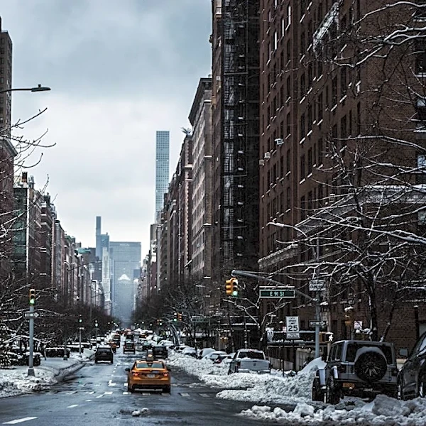 October 2023 Weather in NYC: From Warmth to Snow