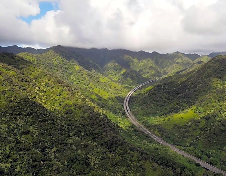 Flash Flood Warning Issued for Oahu Amid Heavy Rain