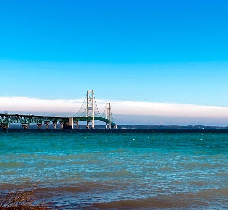 High-Wind Advisory Issued for Mackinac Bridge