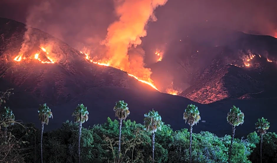 California Wildfires Explode as First Santa Ana Winds Arrive