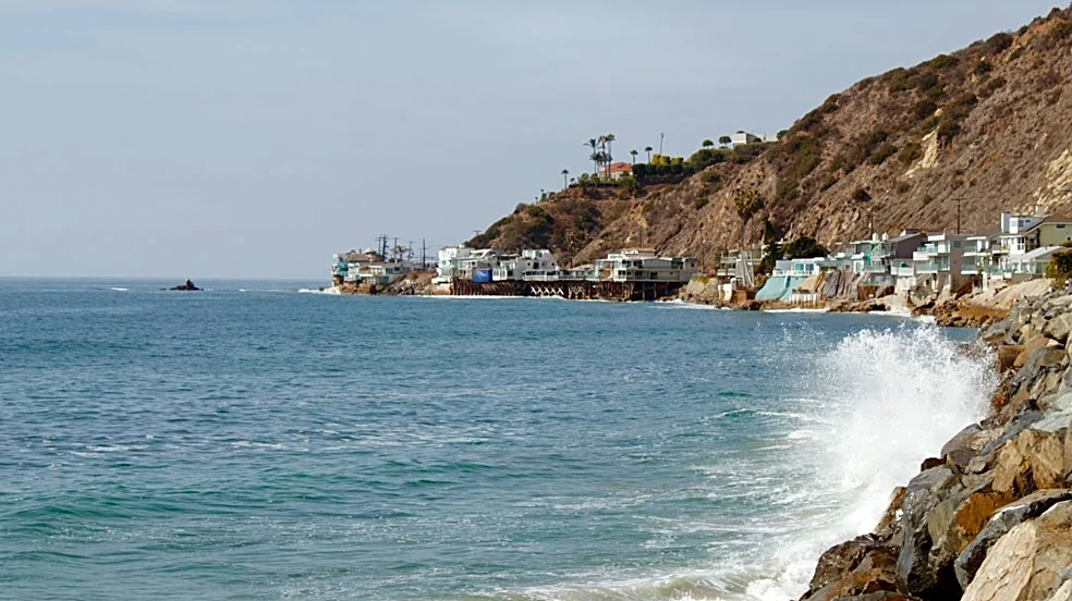 Malibu Mansions Threatened by El Niño Coastal Erosion
