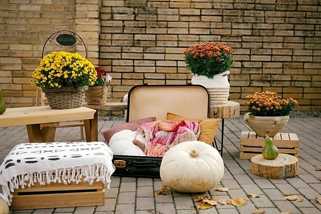 How to Plan the Perfect Fall Picnic with Weather in Mind