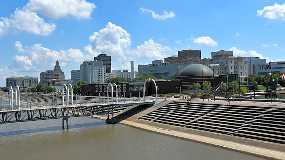 Chilly Nights and Pleasant Days Ahead for Baton Rouge