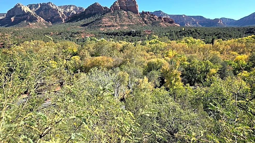 October Weather in Sedona: Clear Skies and Mild Temperatures