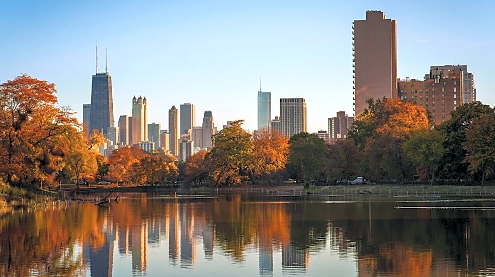 El Niño Delays Fall Foliage, Warmer Winter for Chicago