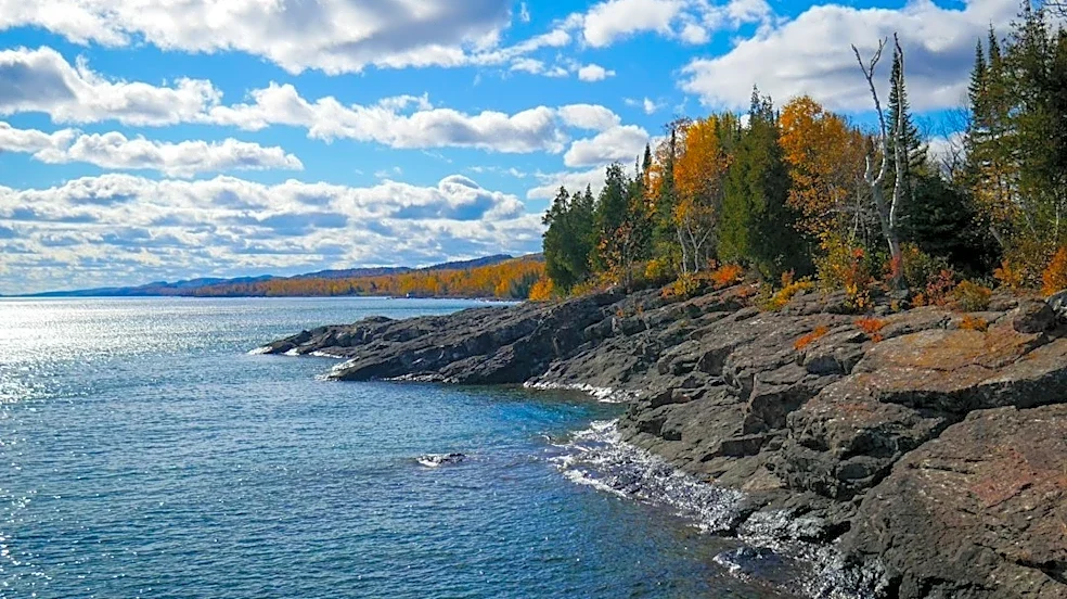 Minnesota Enjoys Mild Weather With Temps in the 70s