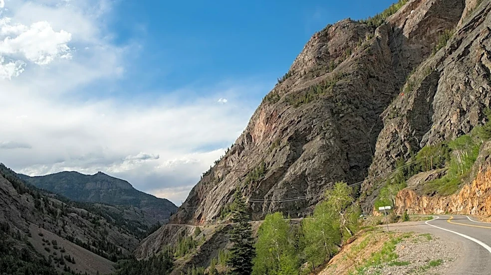 Sun Glare Prompts I-70 Closures in Colorado Mountains