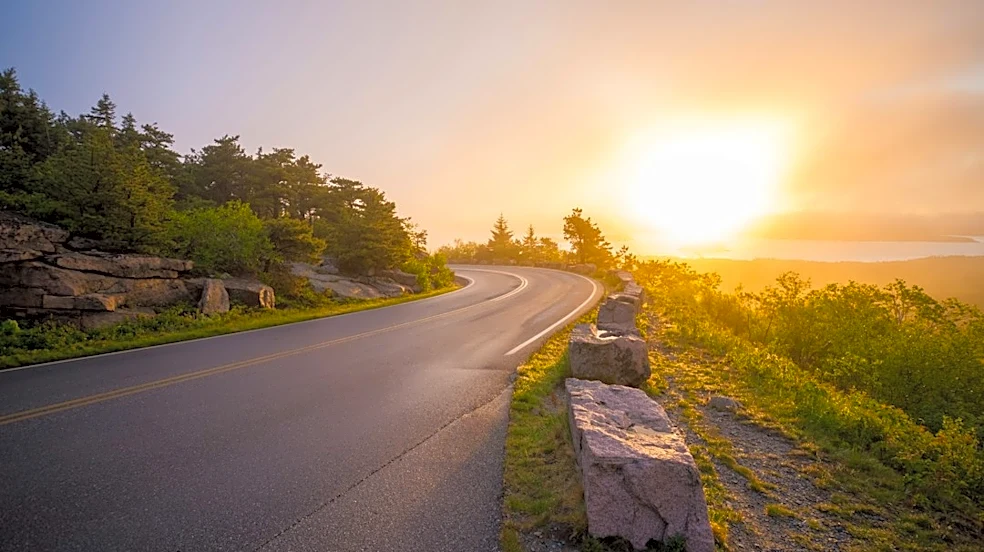 Bright Sun Glare Prompts I-70 Closures in Colorado's Mountains