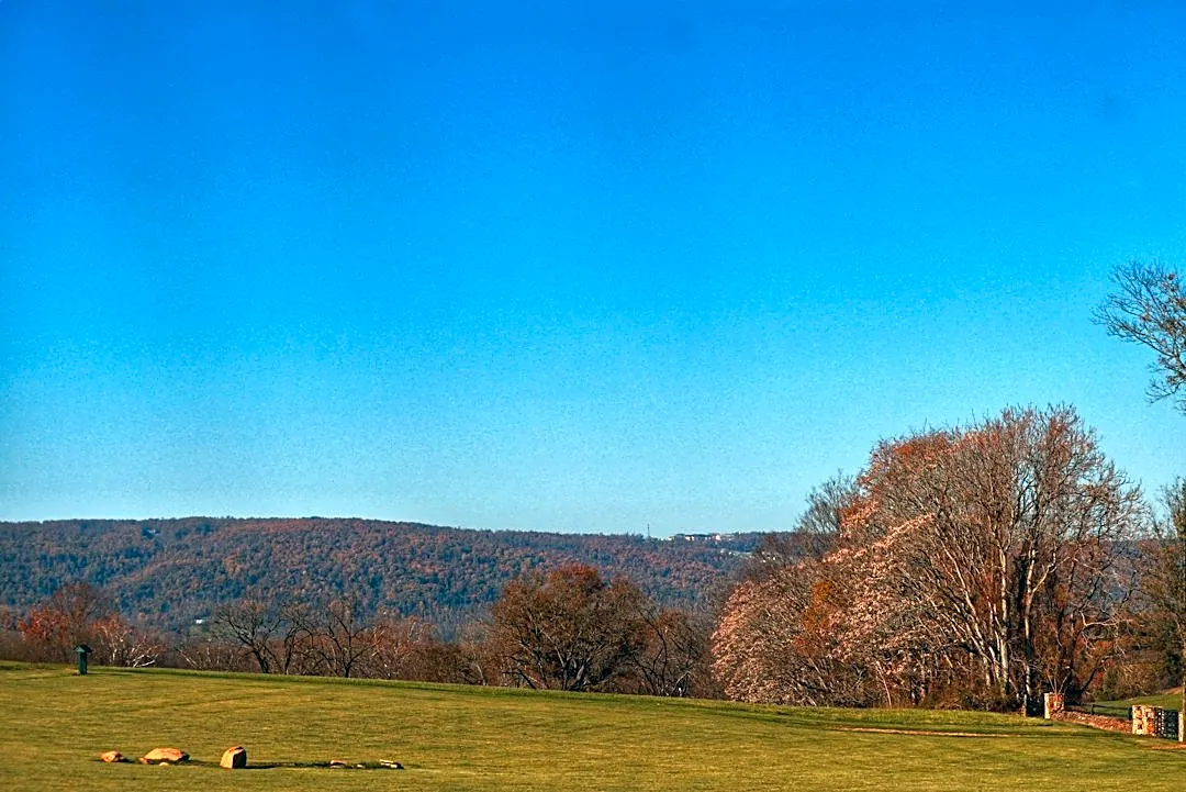Sunny Skies and Fall Temperatures in Virginia