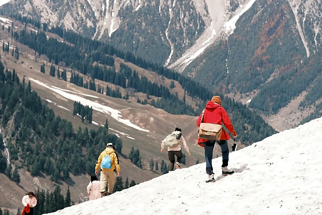 Mountain Resorts Adapt to Weather Risks with New Strategies