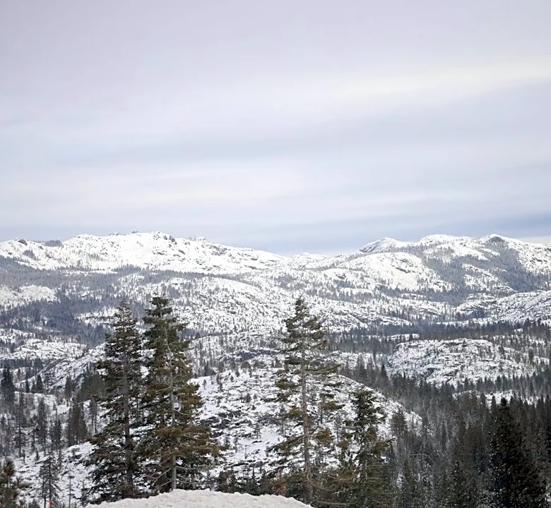 Sierra Nevada Winter Storm Brings Heavy Snow Risks