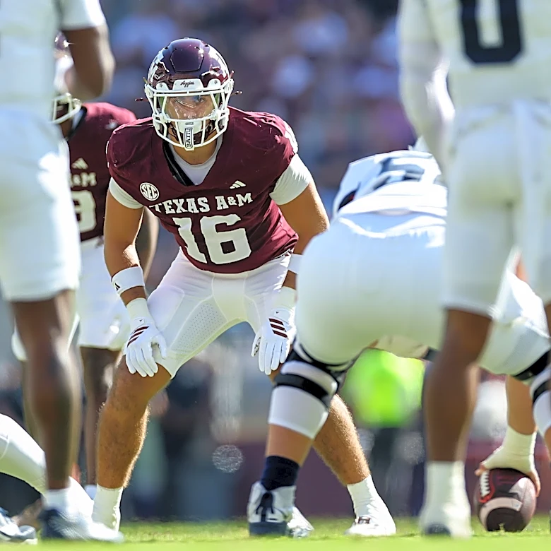 Texas A&M DC Lyle Hemphill praises sophomore LB's 'physical' play