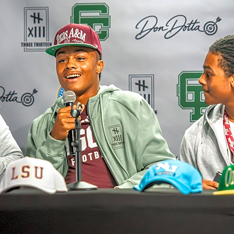 2028 5-star commit looks like Texas A&M's 'QB1 of the future'
