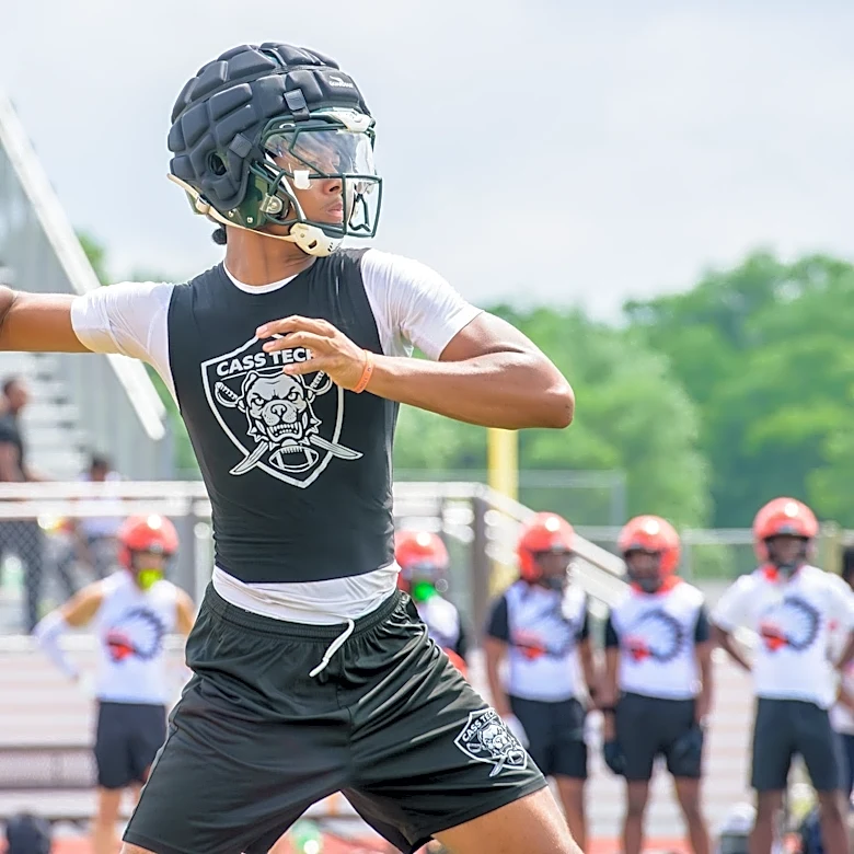 WATCH: 2028 5-star QB and Texas A&M commit shows off his elite arm