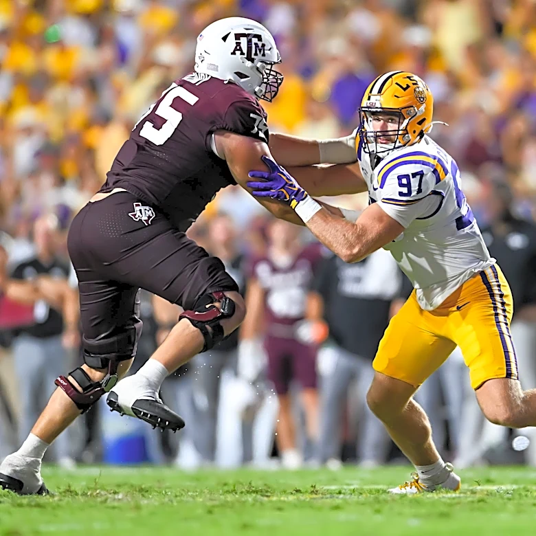 Notable PFF grades after Texas A&M's 35-6 blowout loss to LSU