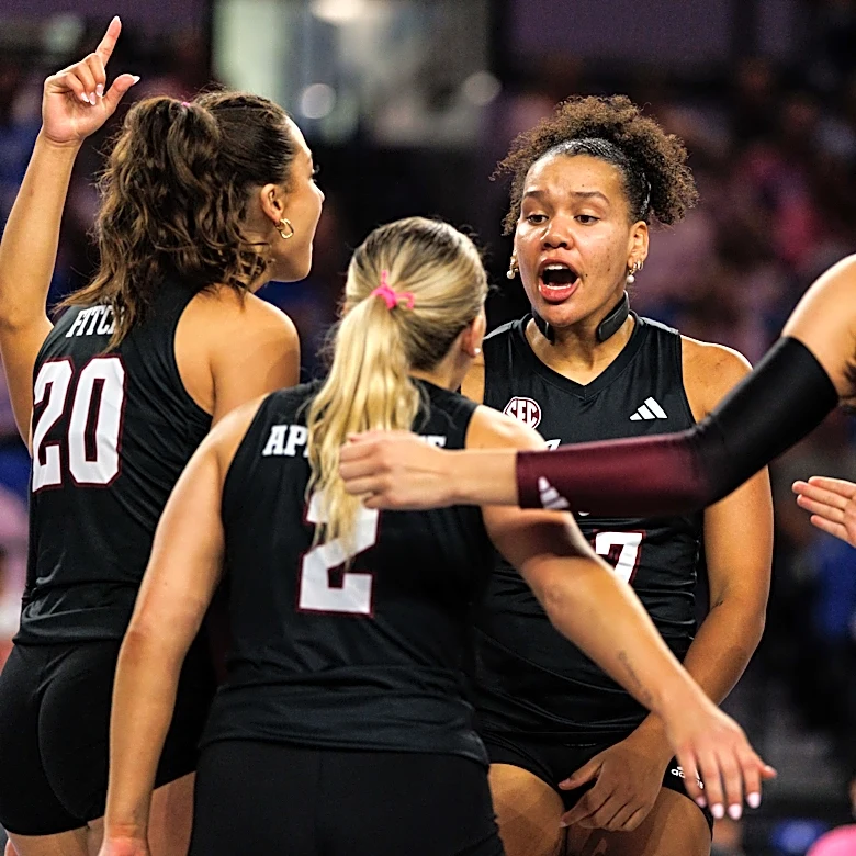Two Texas A&M volleyball stars earn SEC Player of the Week honors
