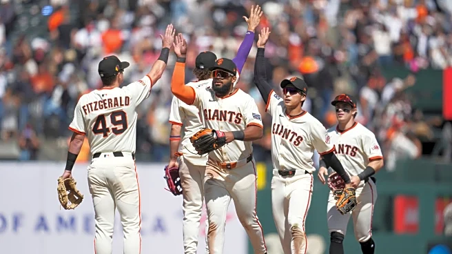 Smith's 3-run single, Gilbert and Fitzgerald HRs help the Giants beat the Rays 7-1