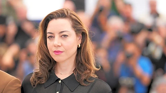 Aubrey Plaza describes grief over husband Jeff Baena's death, likens it to an 'ocean of awfulness'