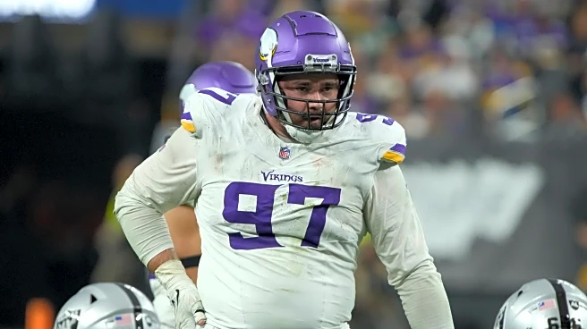 Jets trade for nose tackle Phillips from Vikings, AP source says, after acquiring Briggs from Browns