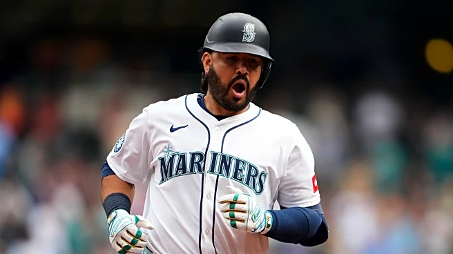 Suárez hits 3-run homer and Mariners beat Padres 4-3 to win series