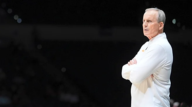 Rick Barnes signs a lifetime contract keeping him as Tennessee's coach