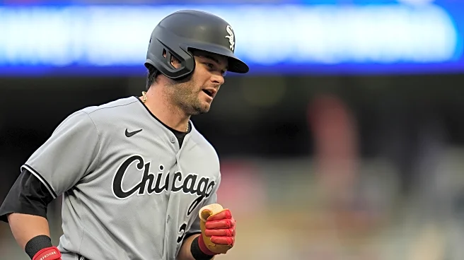Benintendi's two-HR, four-hit day propels White Sox past Twins