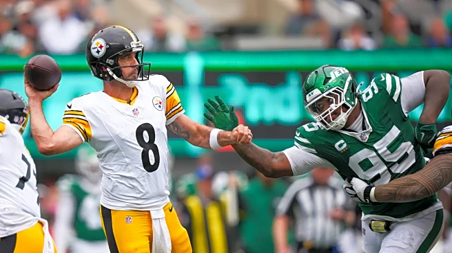 Aaron Rodgers throws 2 touchdown passes in opening half of Steelers debut against Jets