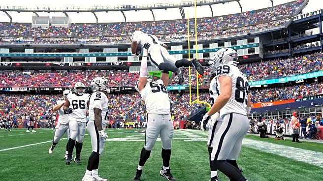 Geno Smith passes for 362 yards and a TD in Raiders debut as Vegas thwarts Patriots 20-13
