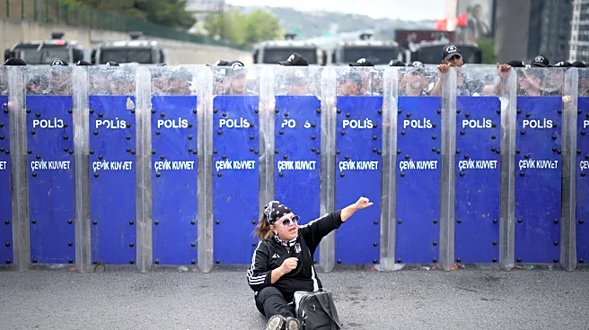 Police use pepper spray at opposition's Istanbul offices as court-appointed leadership arrives