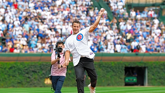 Anthony Rizzo retires with the Chicago Cubs, nearly catches home run in Wrigley bleachers